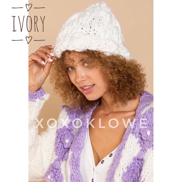 Crochet Beanie Skull Cap Hat 2 Colors - Picture 12 of 13